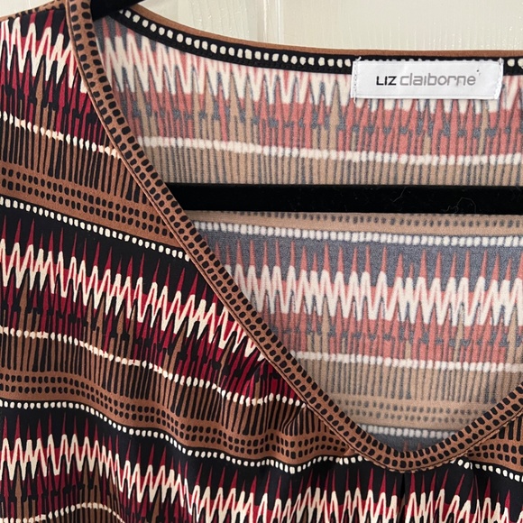 Liz Claiborne Women's shell top - Picture 3 of 6